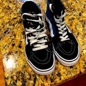 Boys size 5 Vans